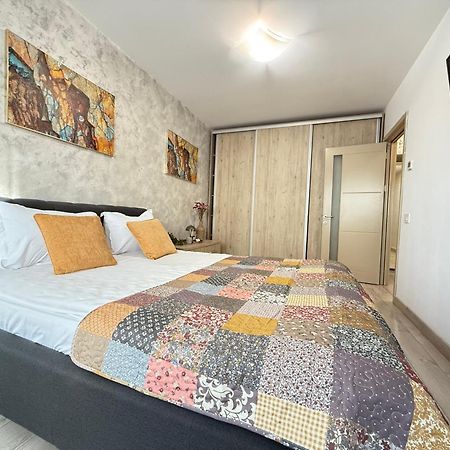 Smart Stay Studio With Free Parking 雅西 外观 照片