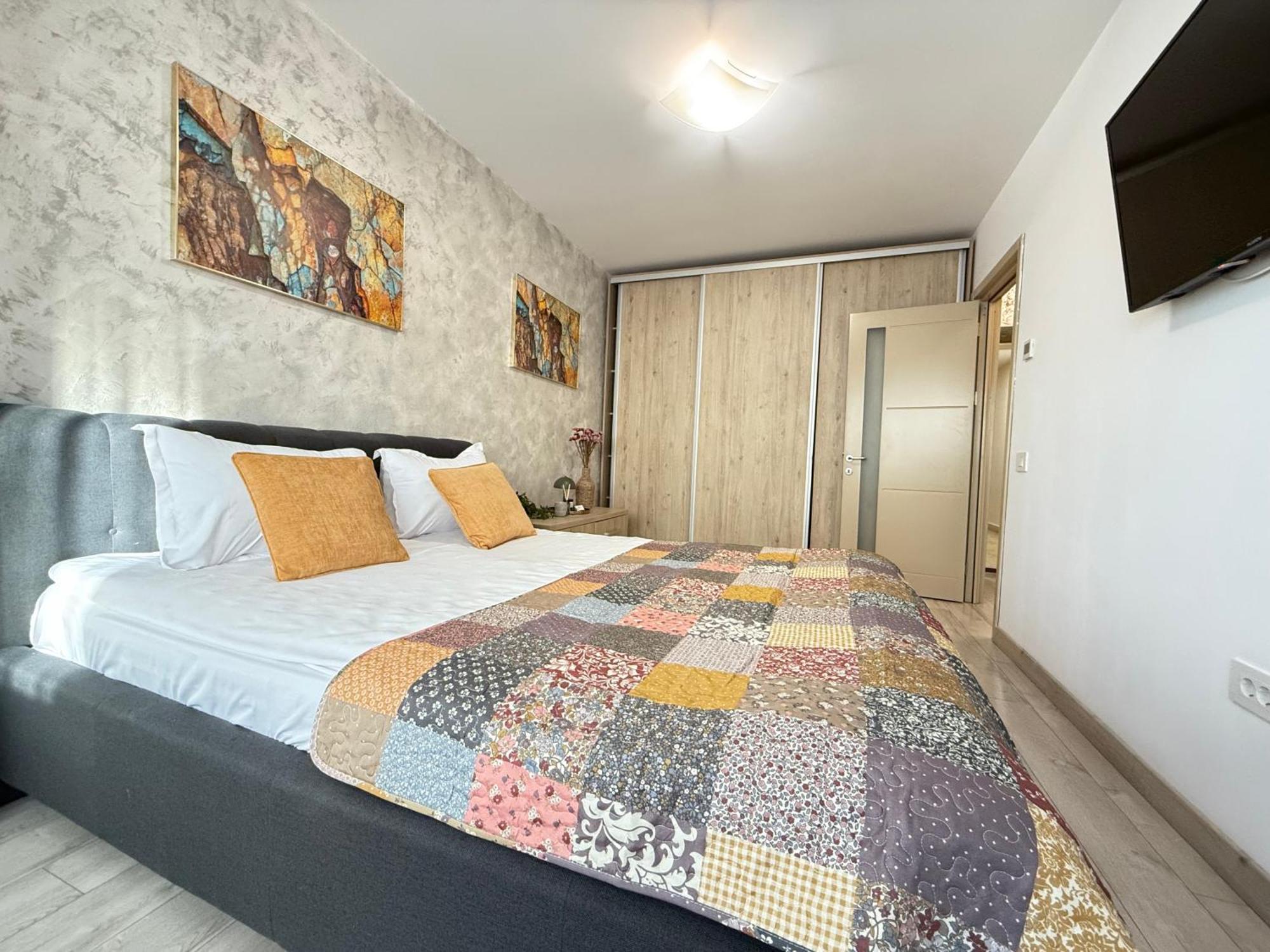 Smart Stay Studio With Free Parking 雅西 外观 照片
