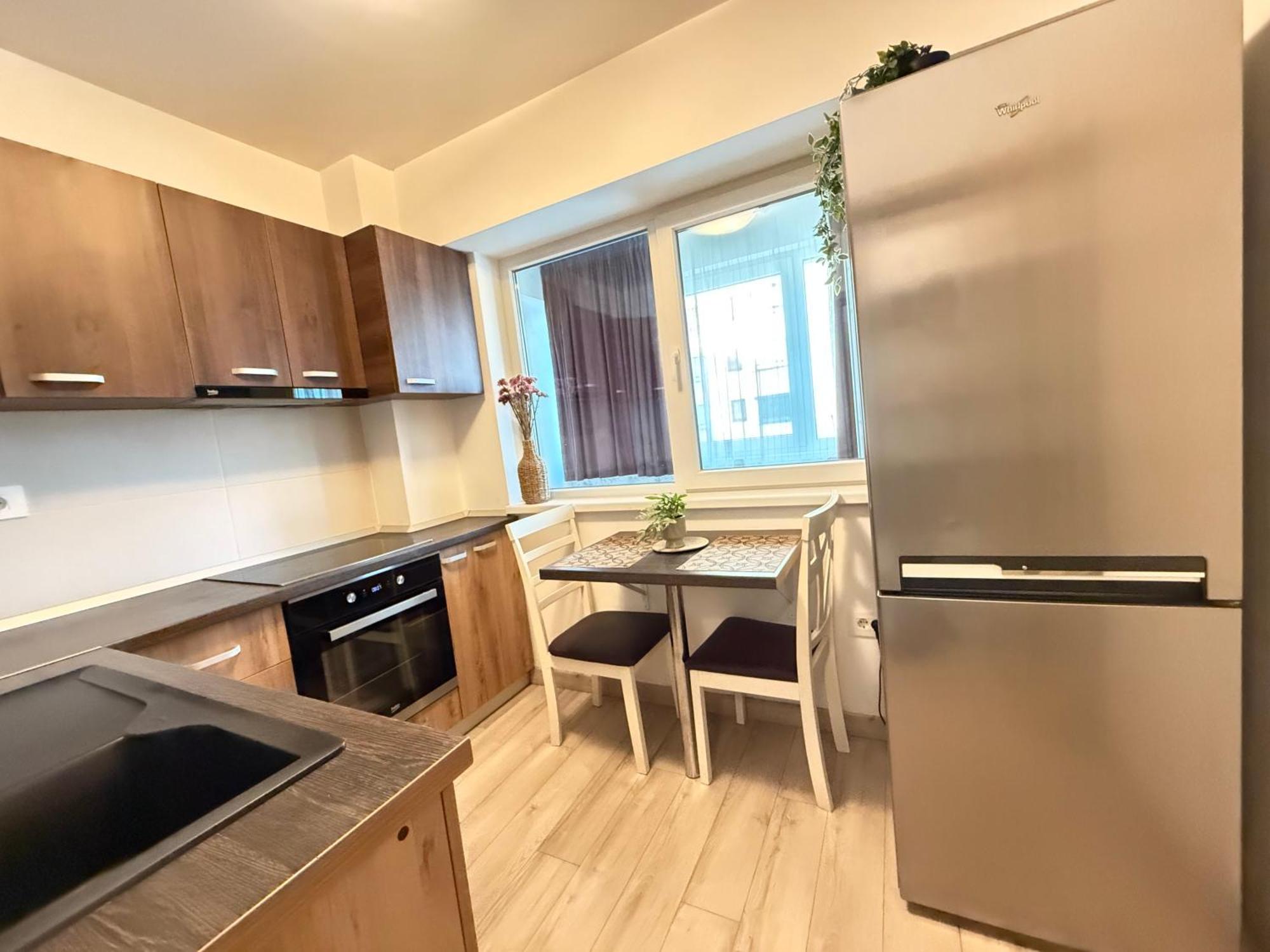 Smart Stay Studio With Free Parking 雅西 外观 照片
