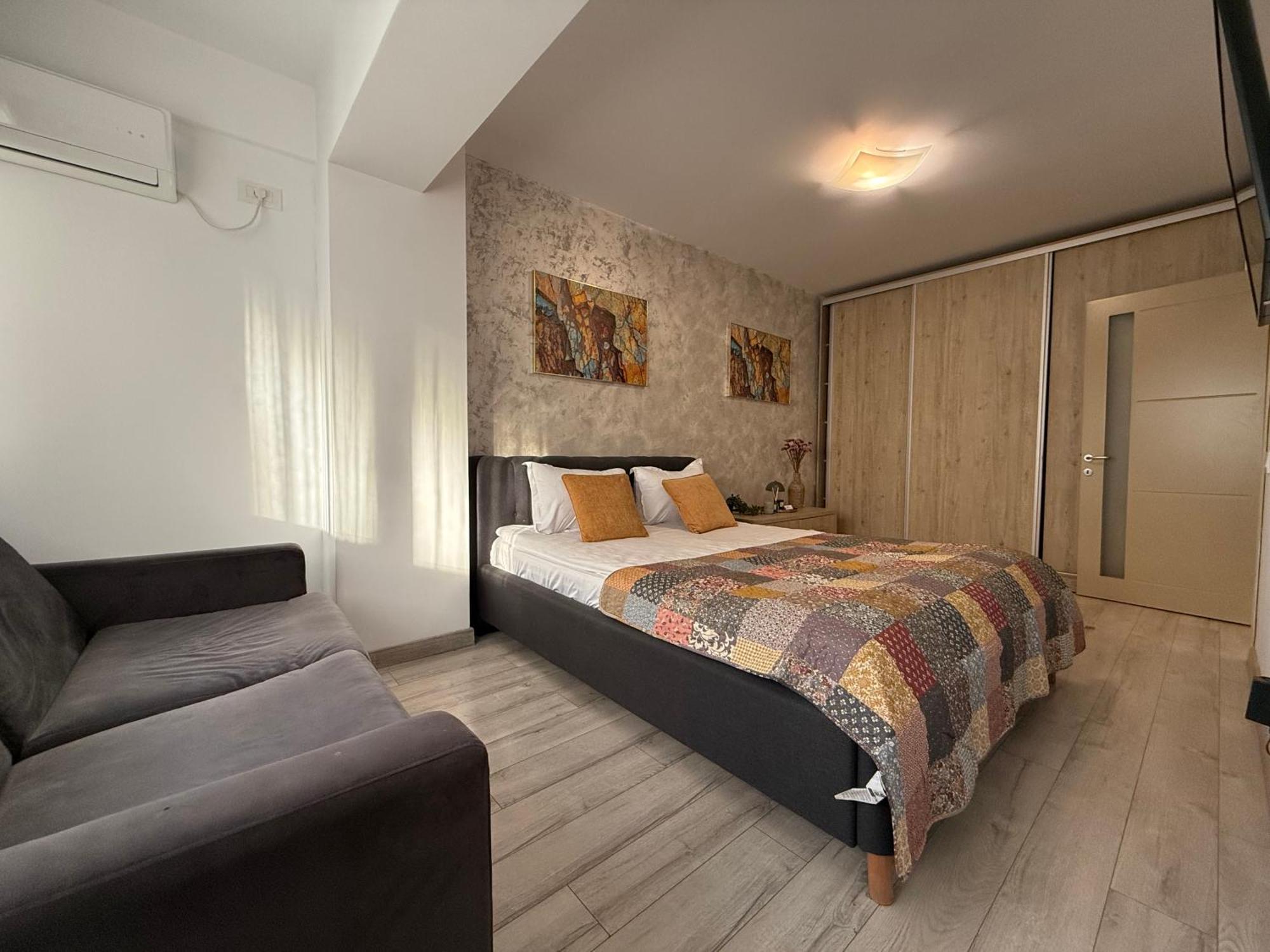 Smart Stay Studio With Free Parking 雅西 外观 照片